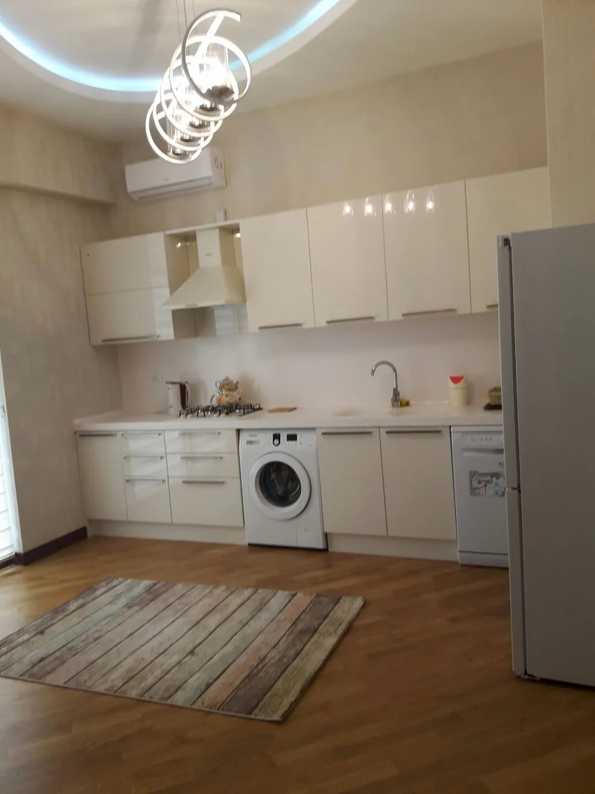 🏡 QIŞ PARKININ YANINDA
