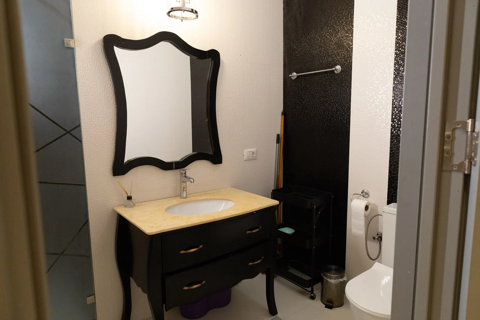 Kirayə 2 otaqlı Mənzil 90 m² Nəsimi r. Nizami m. – şəkil 13