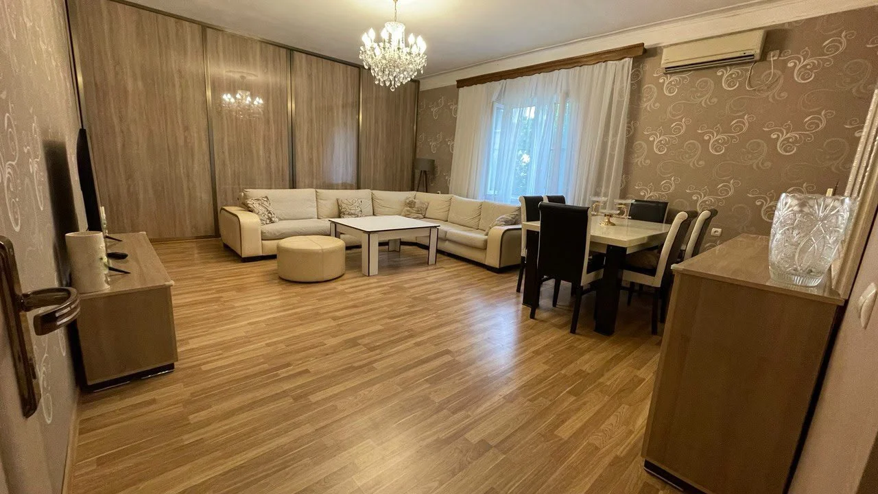 Satılır 5 otaqlı Həyət evi / Bağ evi 150 m² Xətai r.