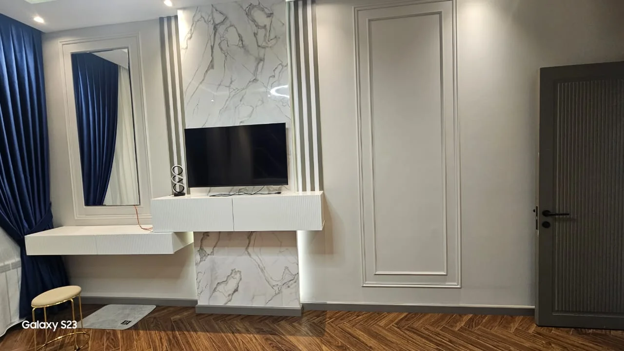 Kirayə 3 otaqlı Mənzil 100 m² Xətai r.