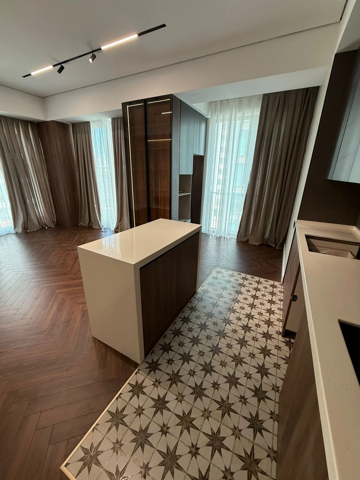 Продаётся 3-комнатная Квартира 105 m² Yasamal р-н Elmlər Akademiyası м. – şəkil 12