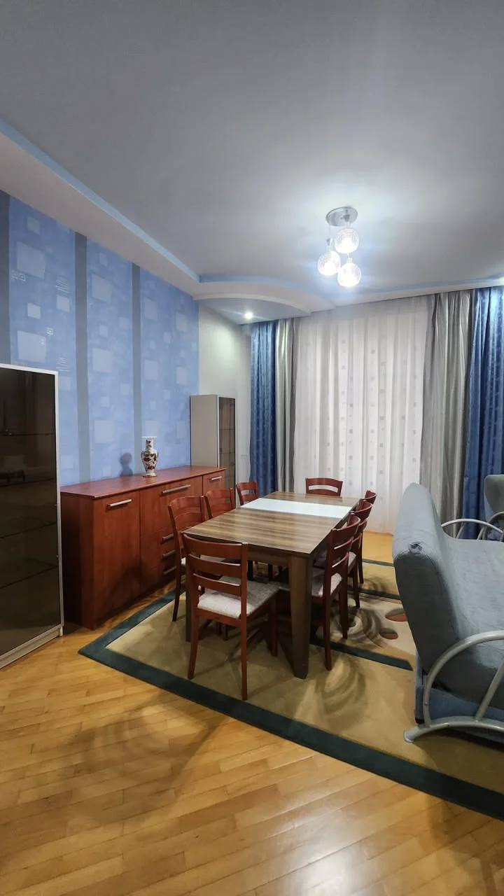 Kirayə 5 otaqlı Mənzil 220 m² Nərimanov r. Gənclik m. – şəkil 17