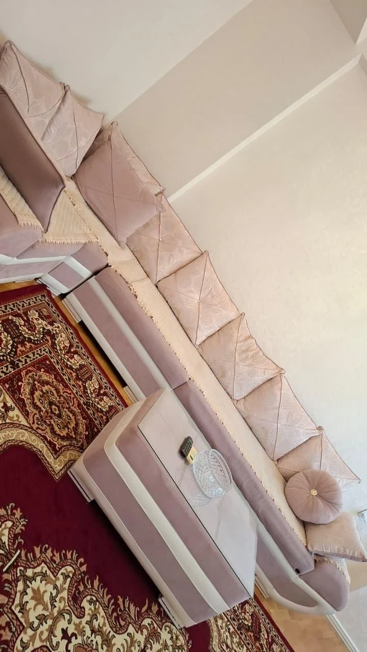 Kirayə 3 otaqlı Mənzil 120 m² Nizami r. – şəkil 1