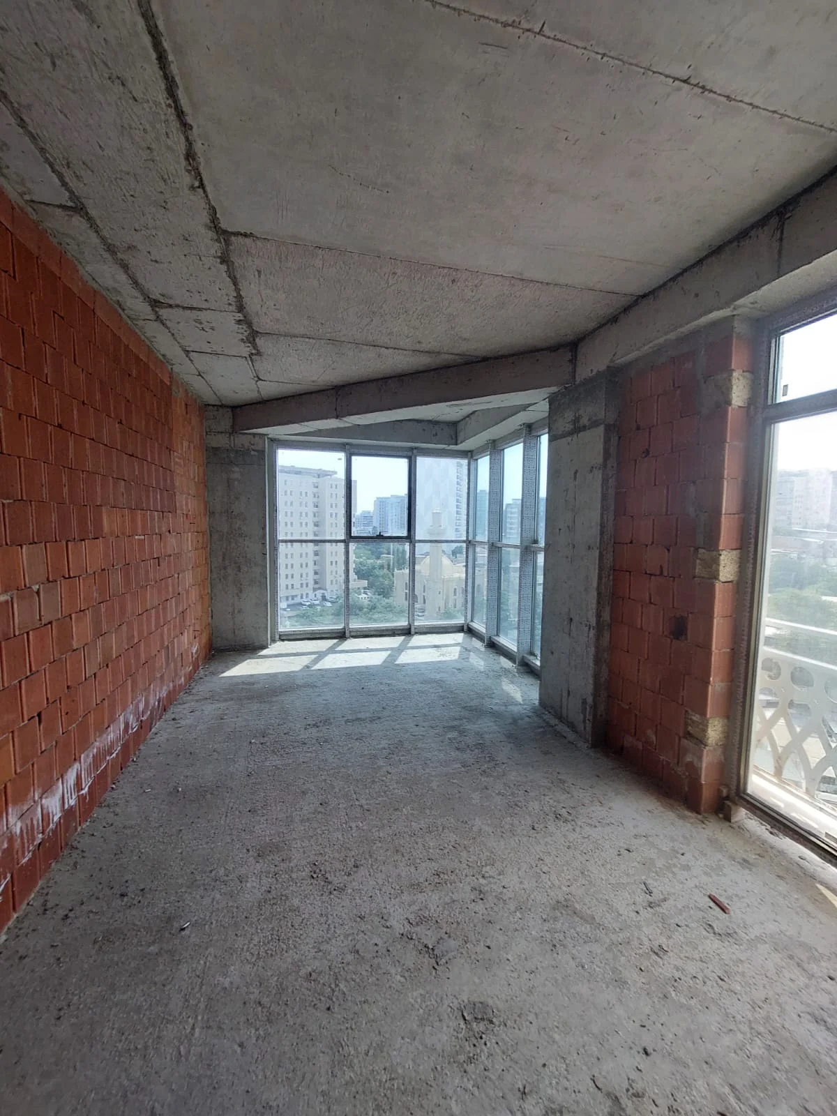 Satılır 3 otaqlı Mənzil 128 m² Nərimanov r.