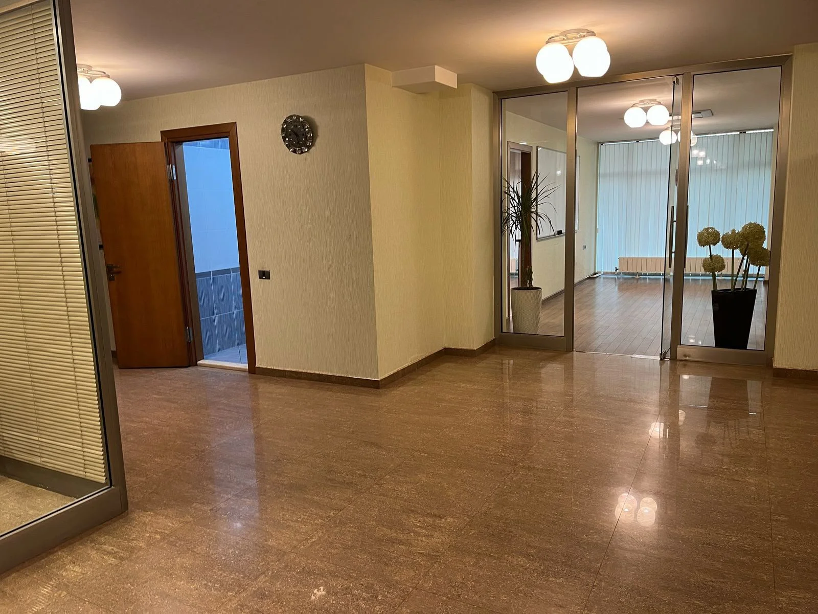 Kirayə 6 otaqlı Ofis 220 m² Xətai r. Həzi Aslanov m. – şəkil 17