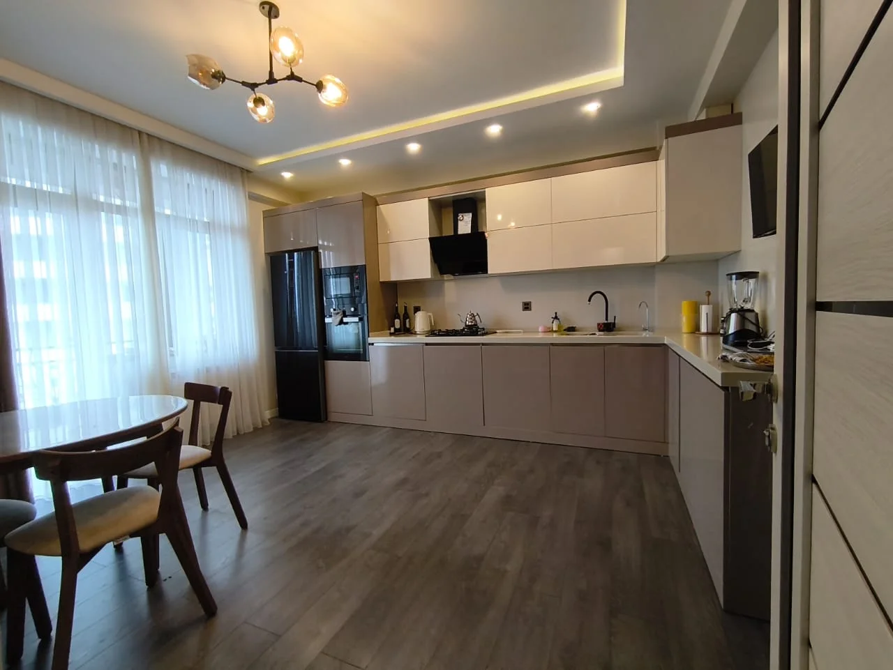 Ukrayna dairəsində 3otaq mənzil
