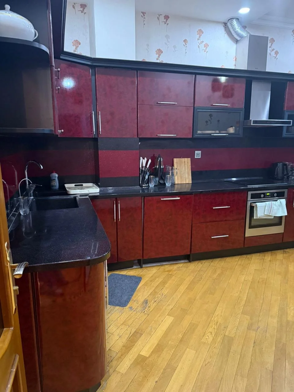 Kirayə 4 otaqlı Mənzil 220 m² Nəsimi r. 28 May m. – şəkil 4