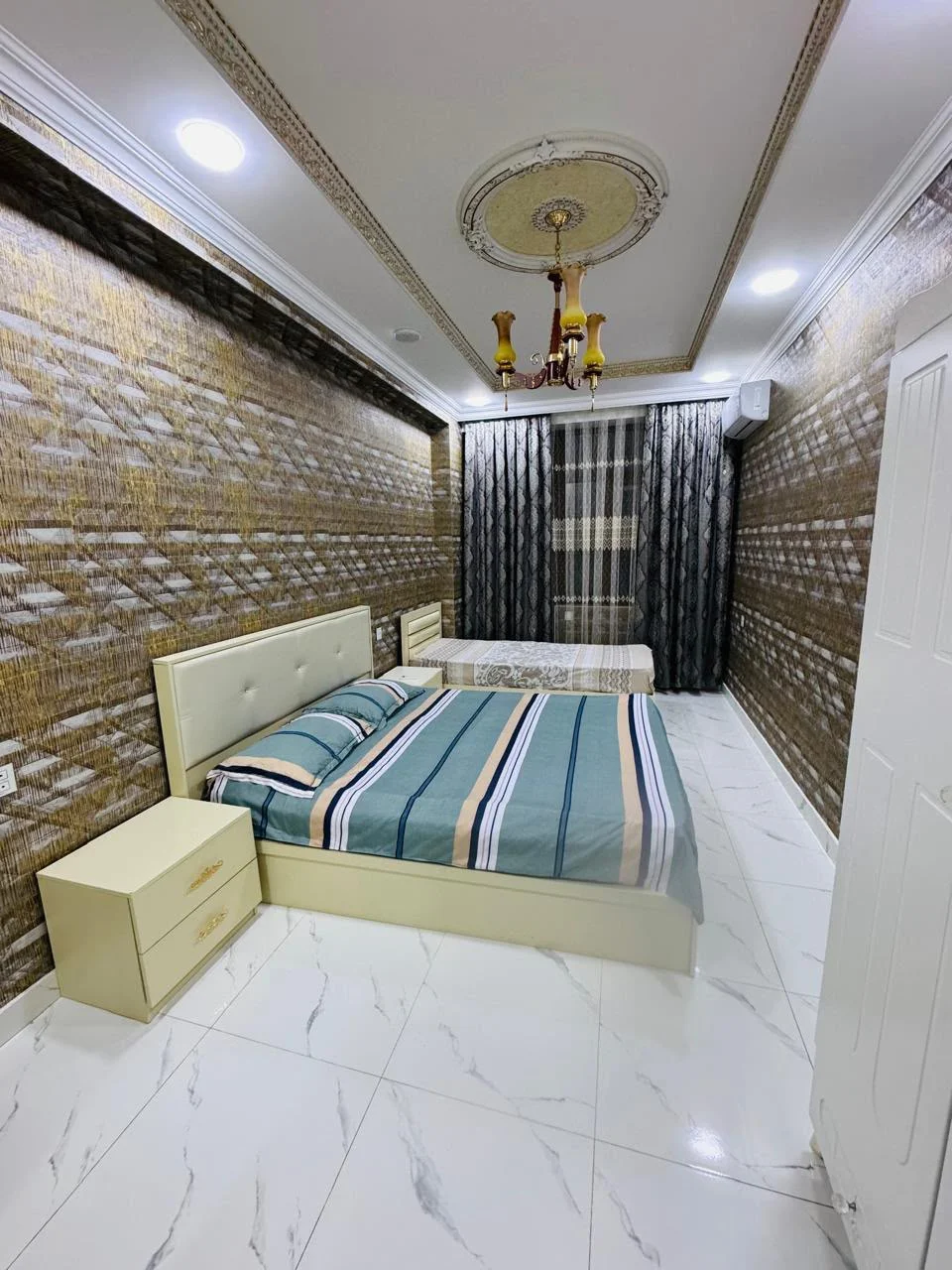 Kirayə 2 otaqlı Mənzil 100 m² Nəsimi r.