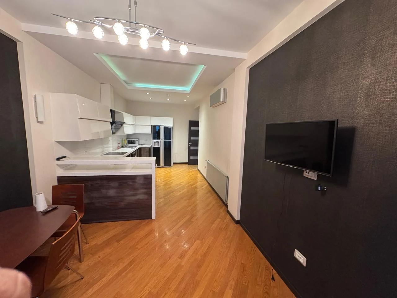 Kirayə 3 otaqlı Mənzil 250 m² Xətai r. – şəkil 12