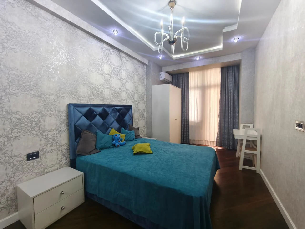 Kirayə 3 otaqlı Mənzil 140 m² Nəsimi r. 28 May m. – şəkil 9
