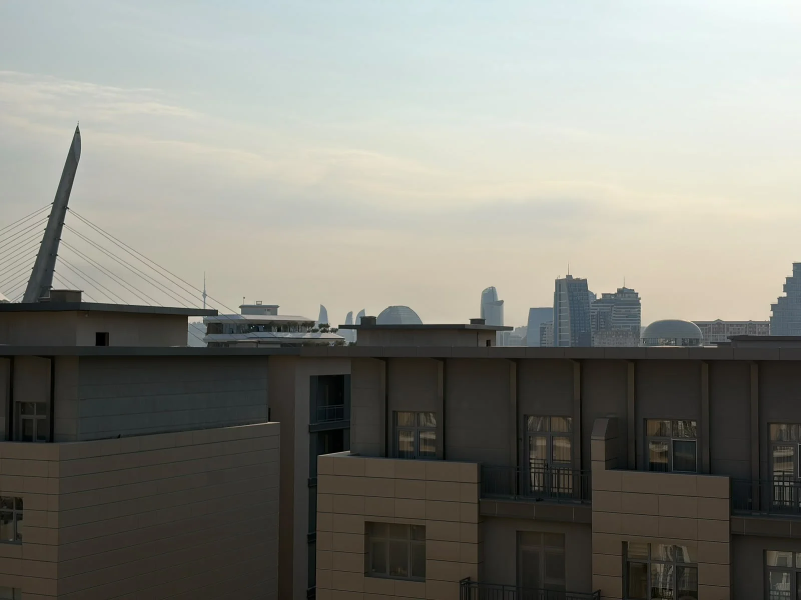 Kirayə 3 otaqlı Mənzil 110 m² Xətai r.