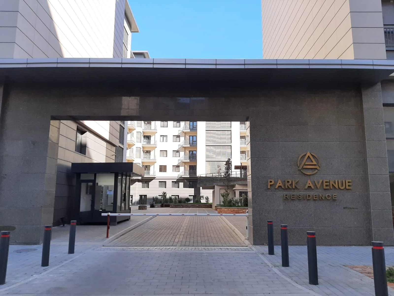 Kirayə 3 otaqlı Mənzil 120 m² Xətai r.