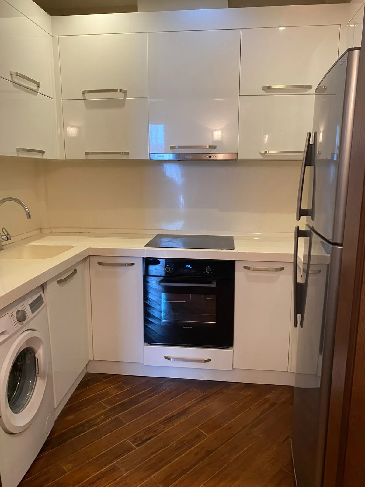 Kirayə 2 otaqlı Mənzil 52 m² Nəsimi r.