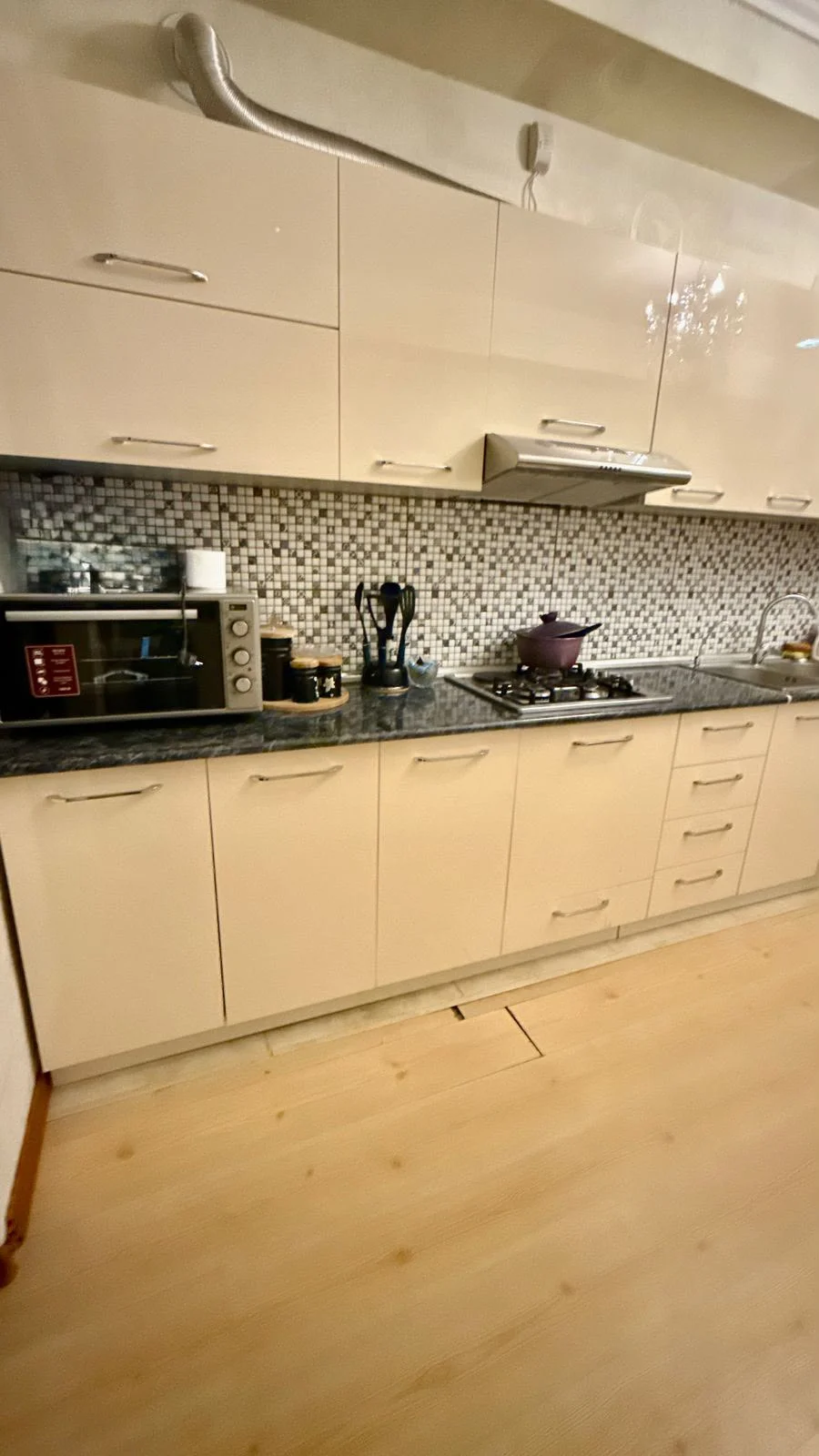 Kirayə 3 otaqlı Mənzil 185 m² Nəsimi r.
