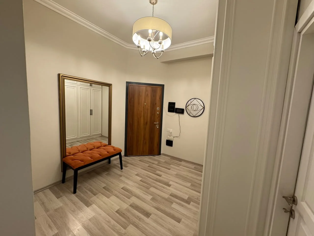 Kirayə 3 otaqlı Mənzil 120 m² Nəsimi r.