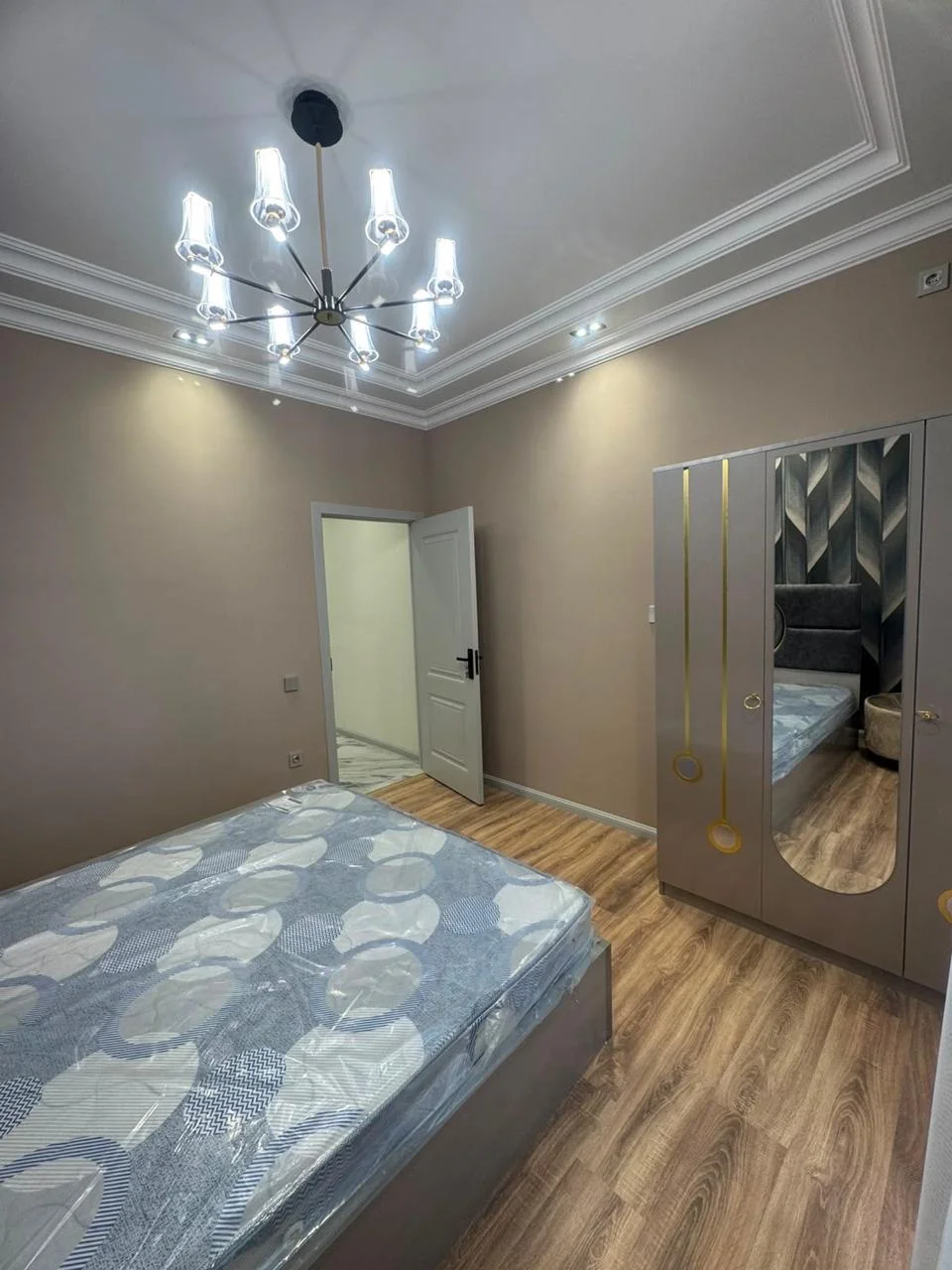 Kirayə 2 otaqlı Mənzil 70 m² Nəsimi r.