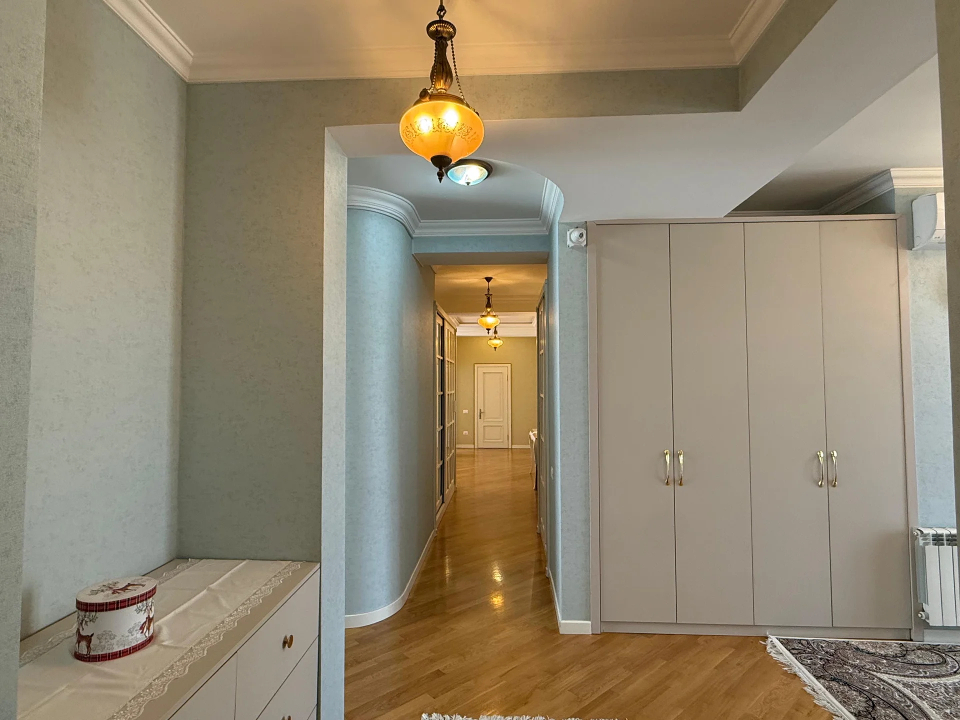 Kirayə 5 otaqlı Mənzil 220 m² Xətai r. Ağ şəhər q. – şəkil 5
