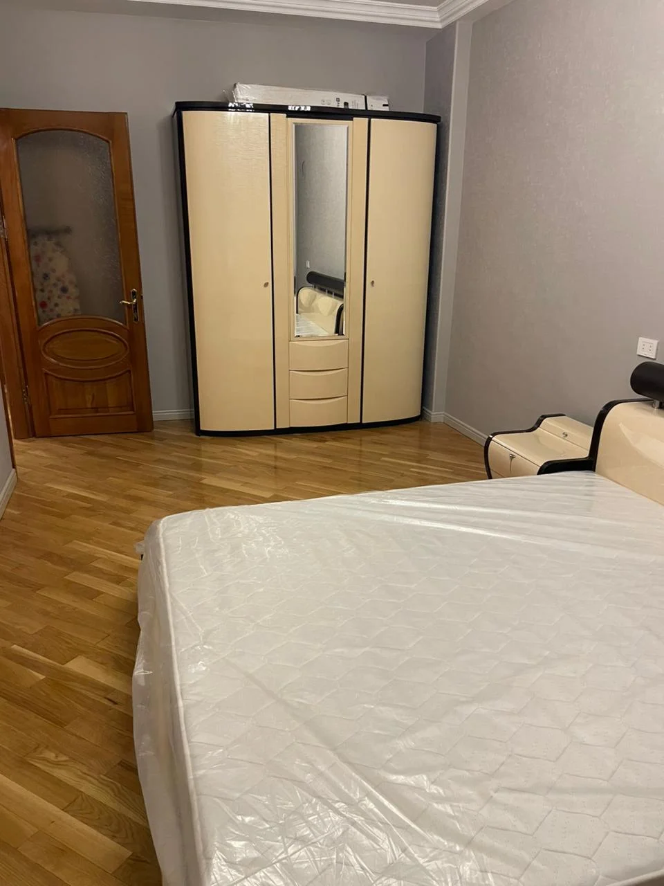 Kirayə 2 otaqlı Mənzil 70 m² Nərimanov r. – şəkil 16