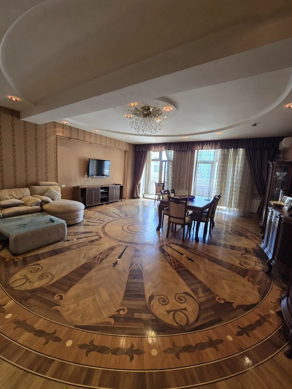 Satılır 3 otaqlı Mənzil 161 m² Nəsimi r. 28 May m. – şəkil 3