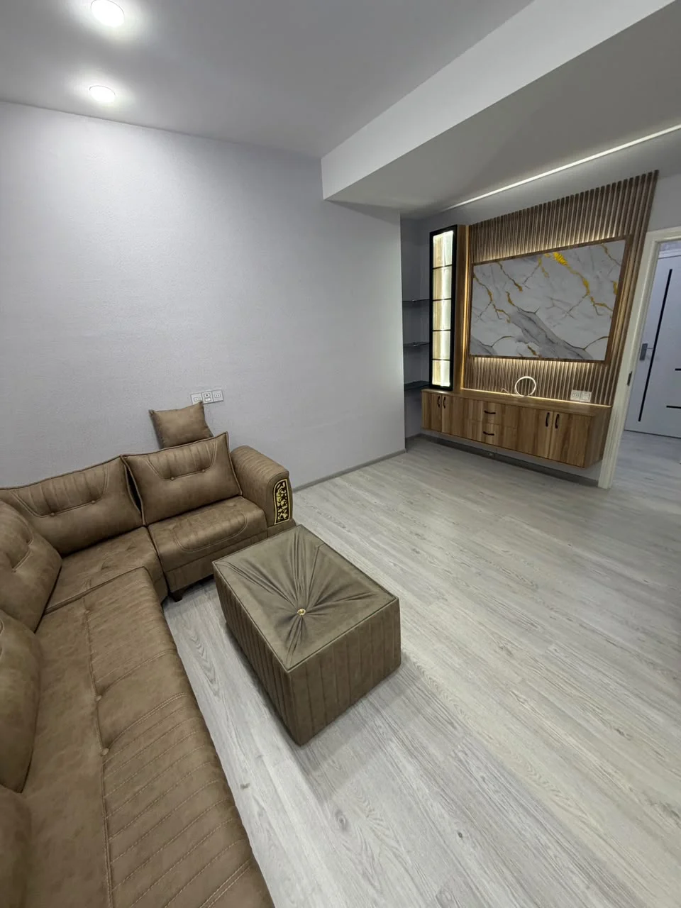 Kirayə 3 otaqlı Mənzil 75 m² Nərimanov r.