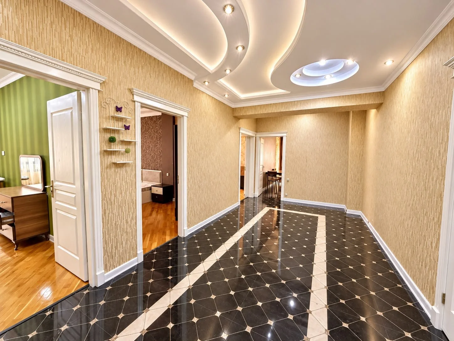 Kirayə 3 otaqlı Mənzil 140 m² Nəsimi r. 8 Noyabr m. – şəkil 1
