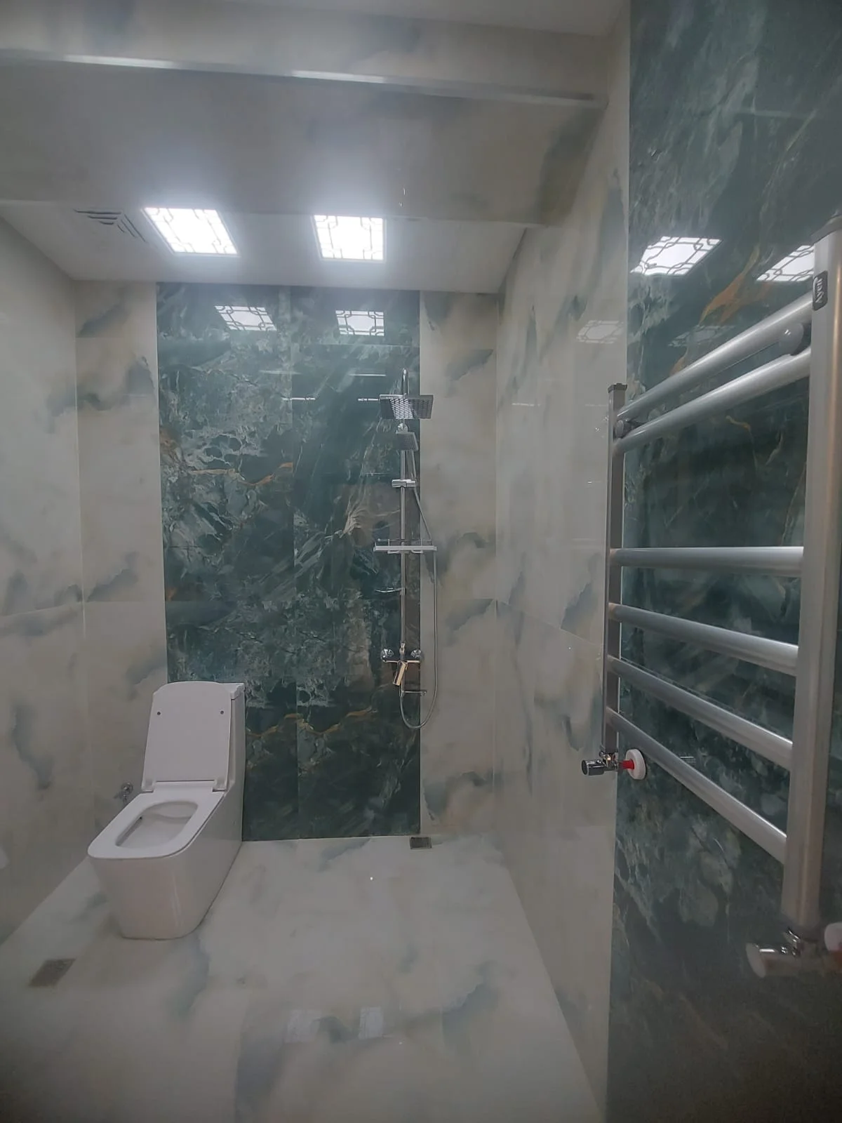 Kirayə 3 otaqlı Mənzil 103 m² Yasamal r. İnşaatçılar m. – şəkil 13