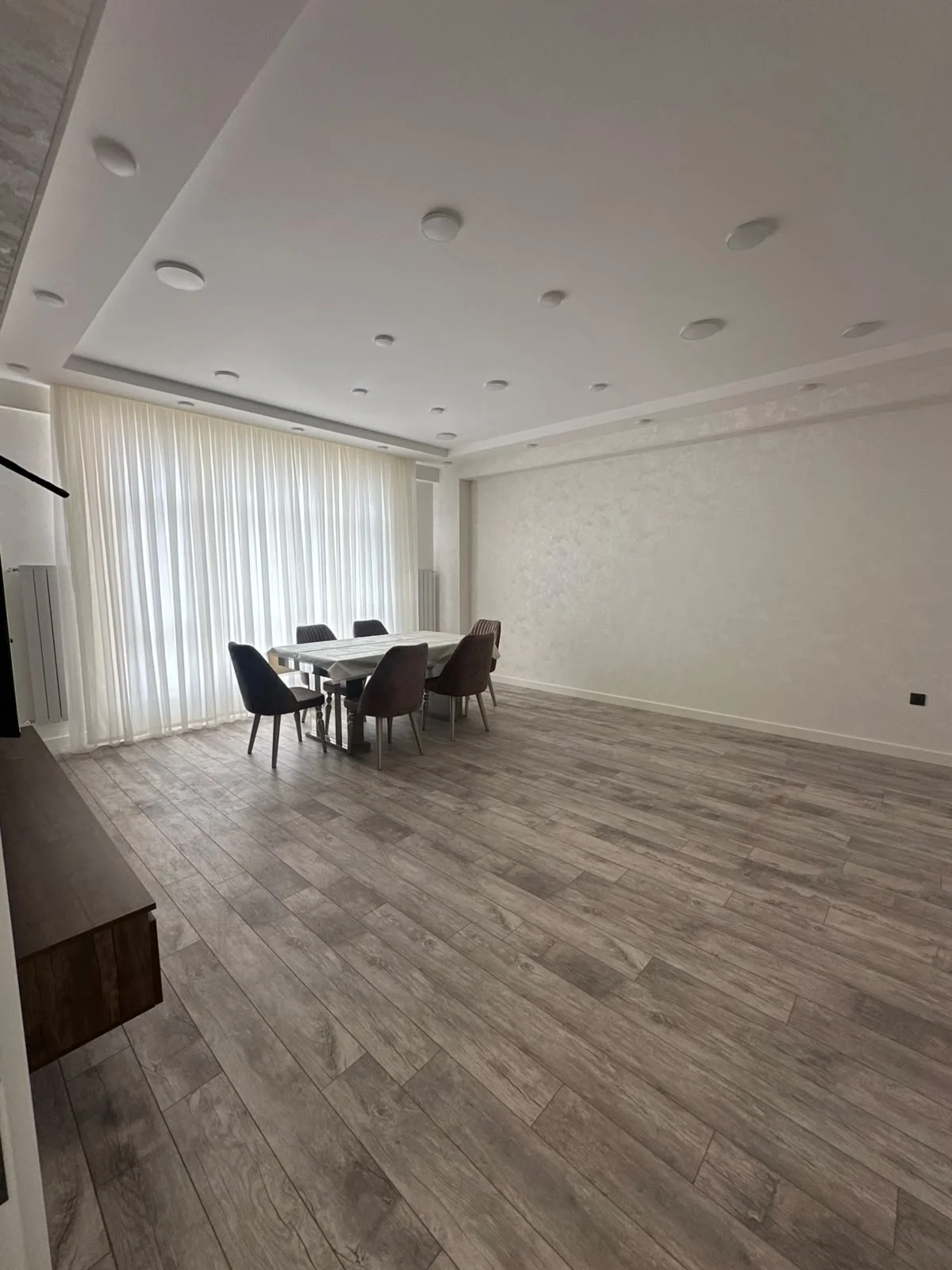Kirayə 2 otaqlı Mənzil 112 m² Binəqədi r.
