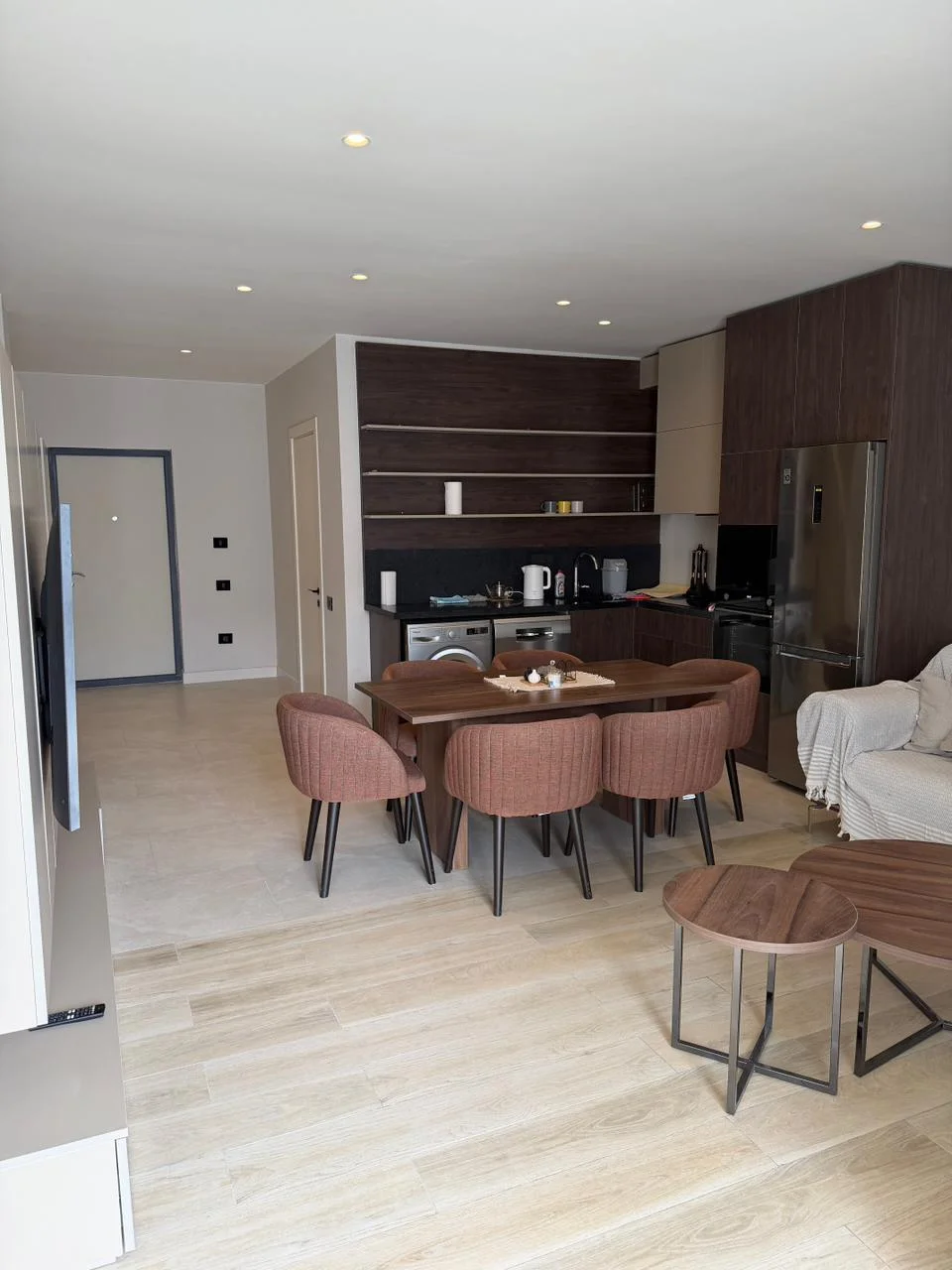 Kirayə 3 otaqlı Mənzil 140 m² Sabunçu r.