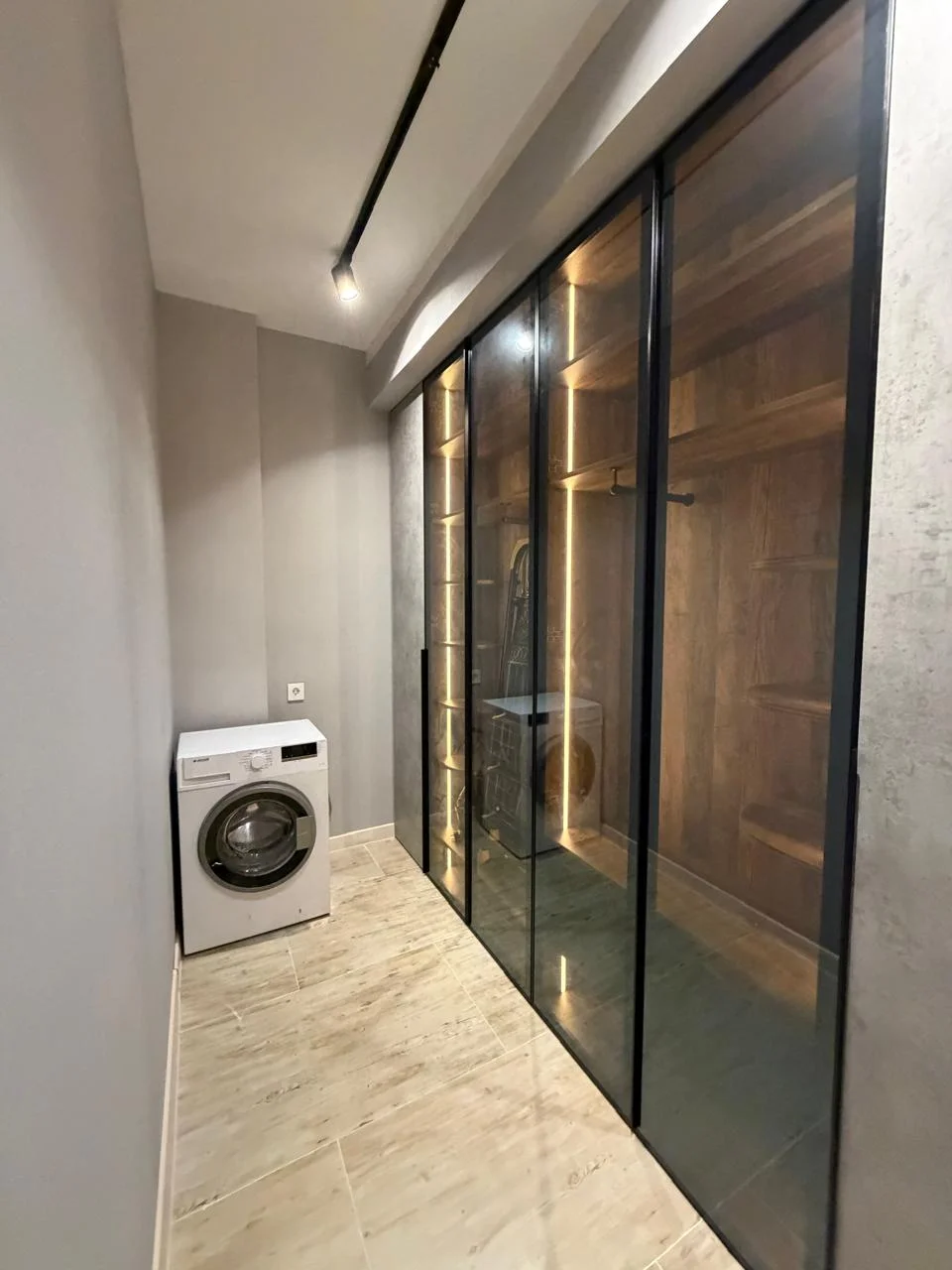 Kirayə 3 otaqlı Mənzil 110 m² Xətai r.