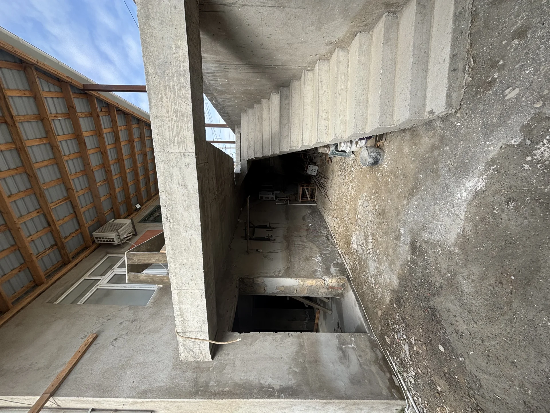Satılır 6 otaqlı Həyət evi / Bağ evi 200 m² Abşeron r.