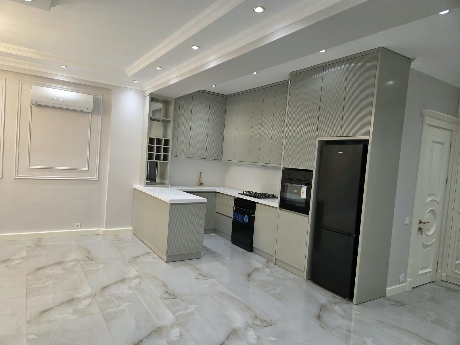 Kirayə 3 otaqlı Mənzil 110 m² Nəsimi r.