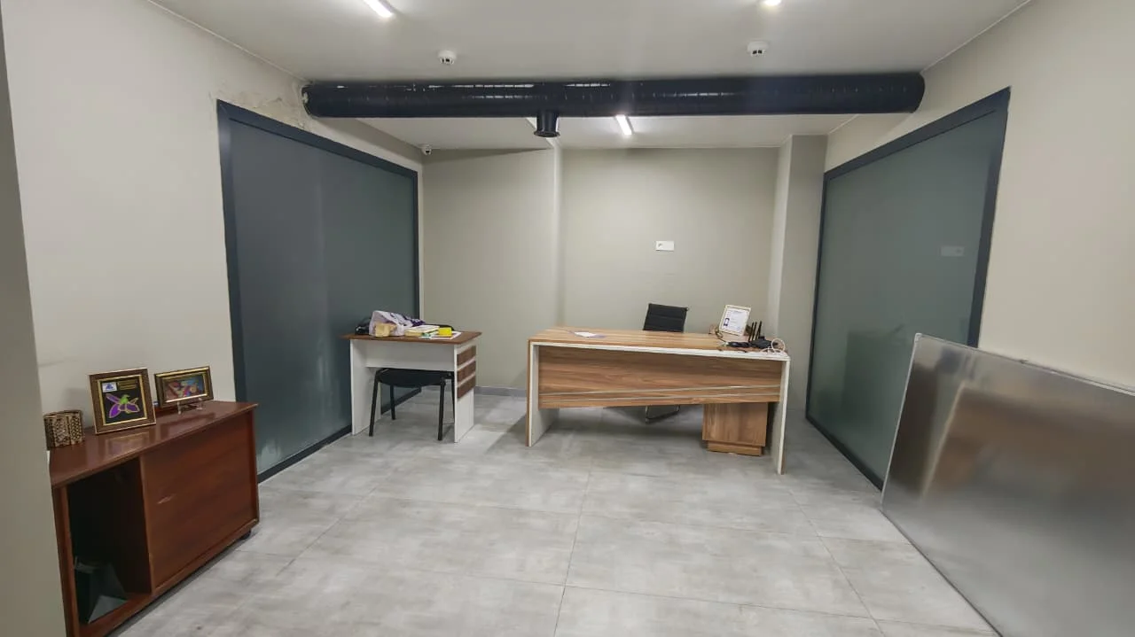 Аренда 17-комнатная Офис 560 m² Nəsimi р-н 28 May м. – şəkil 12