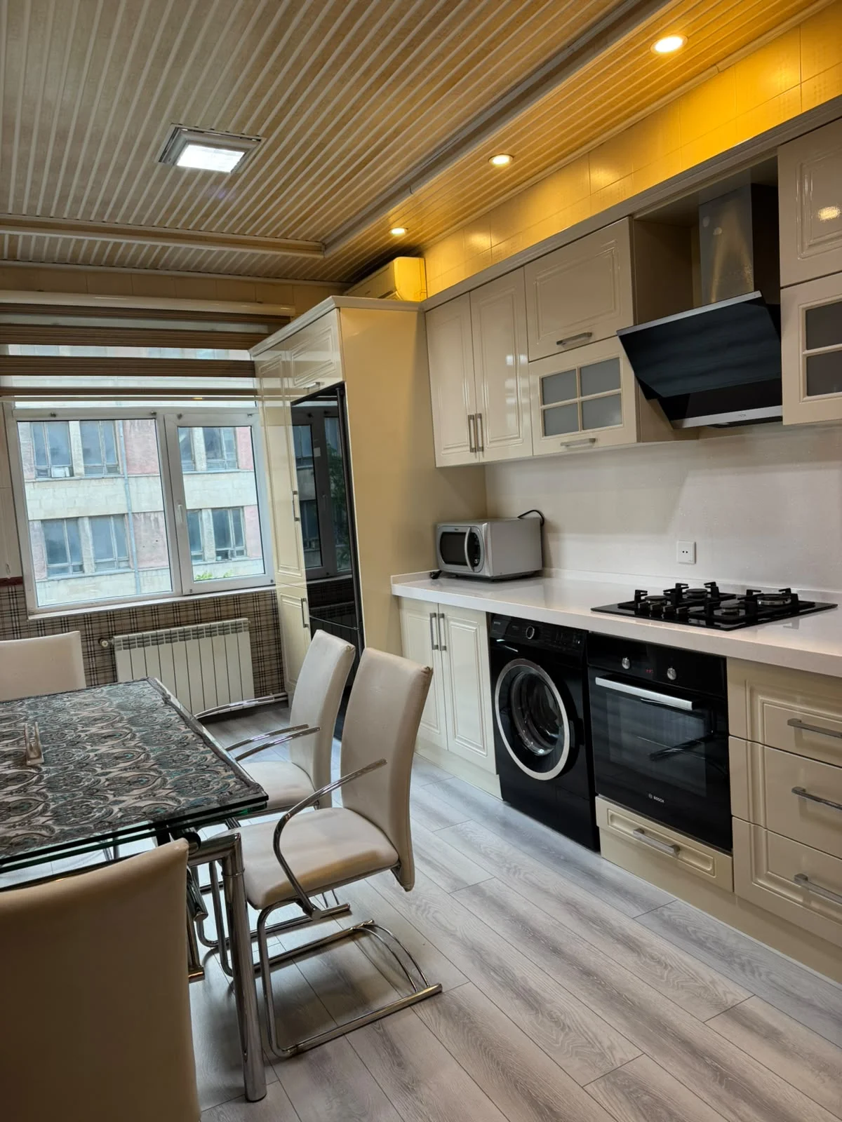 Kirayə 3 otaqlı Mənzil 135 m² Yasamal r. Nizami m. – şəkil 10