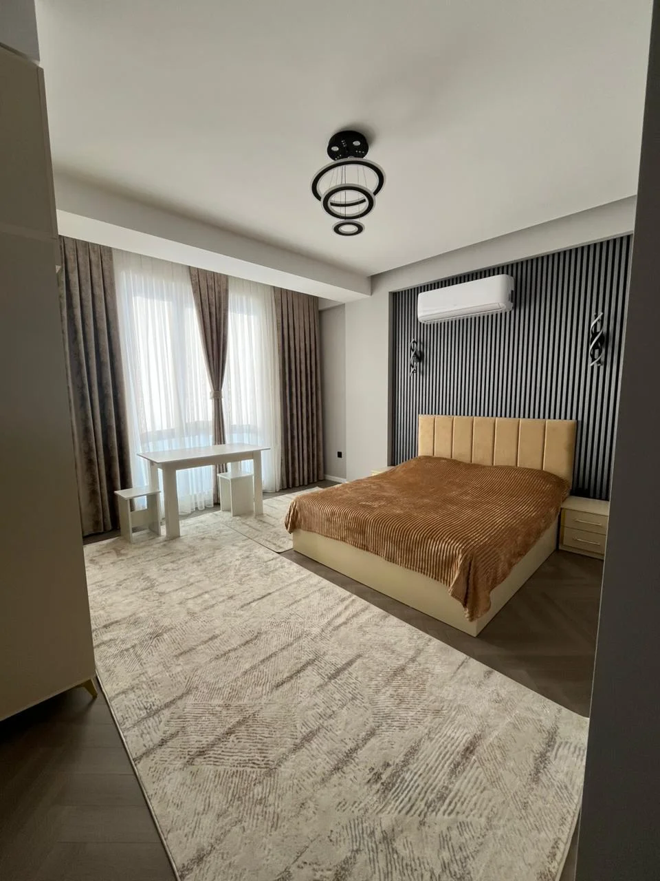 Kirayə 3 otaqlı Mənzil 115 m² Binəqədi r.