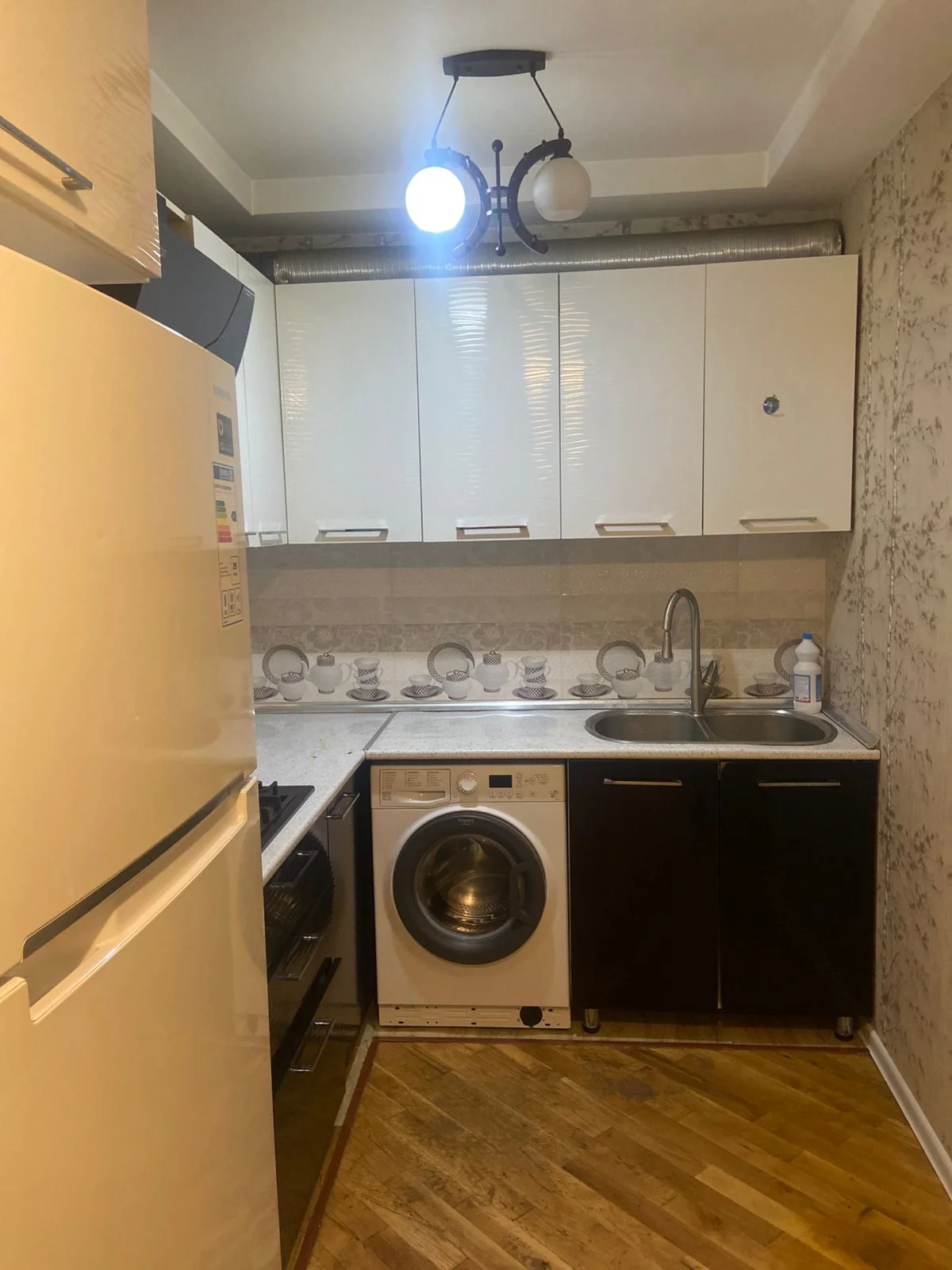 Kirayə 2 otaqlı Mənzil 70 m² Nizami r.