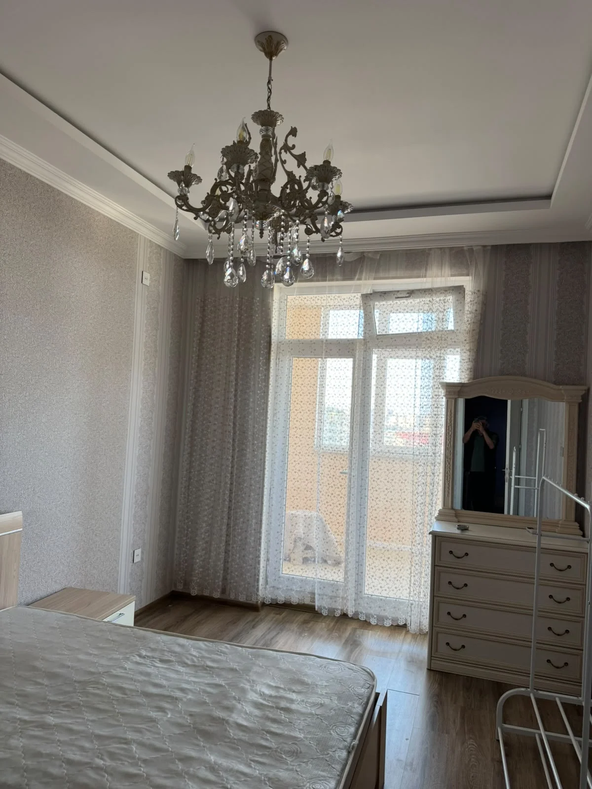 Kirayə 3 otaqlı Mənzil 120 m² Nəsimi r.