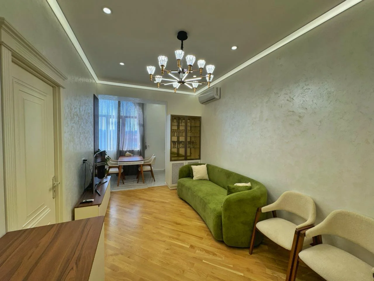 Kirayə 2 otaqlı Mənzil 95 m² Nərimanov r.