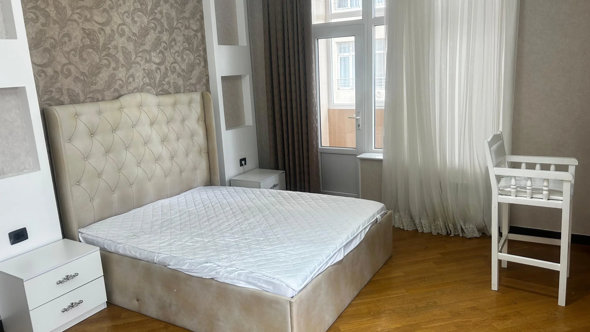 Kirayə 3 otaqlı Mənzil 120 m² Nizami r. Neftçilər m. – şəkil 12