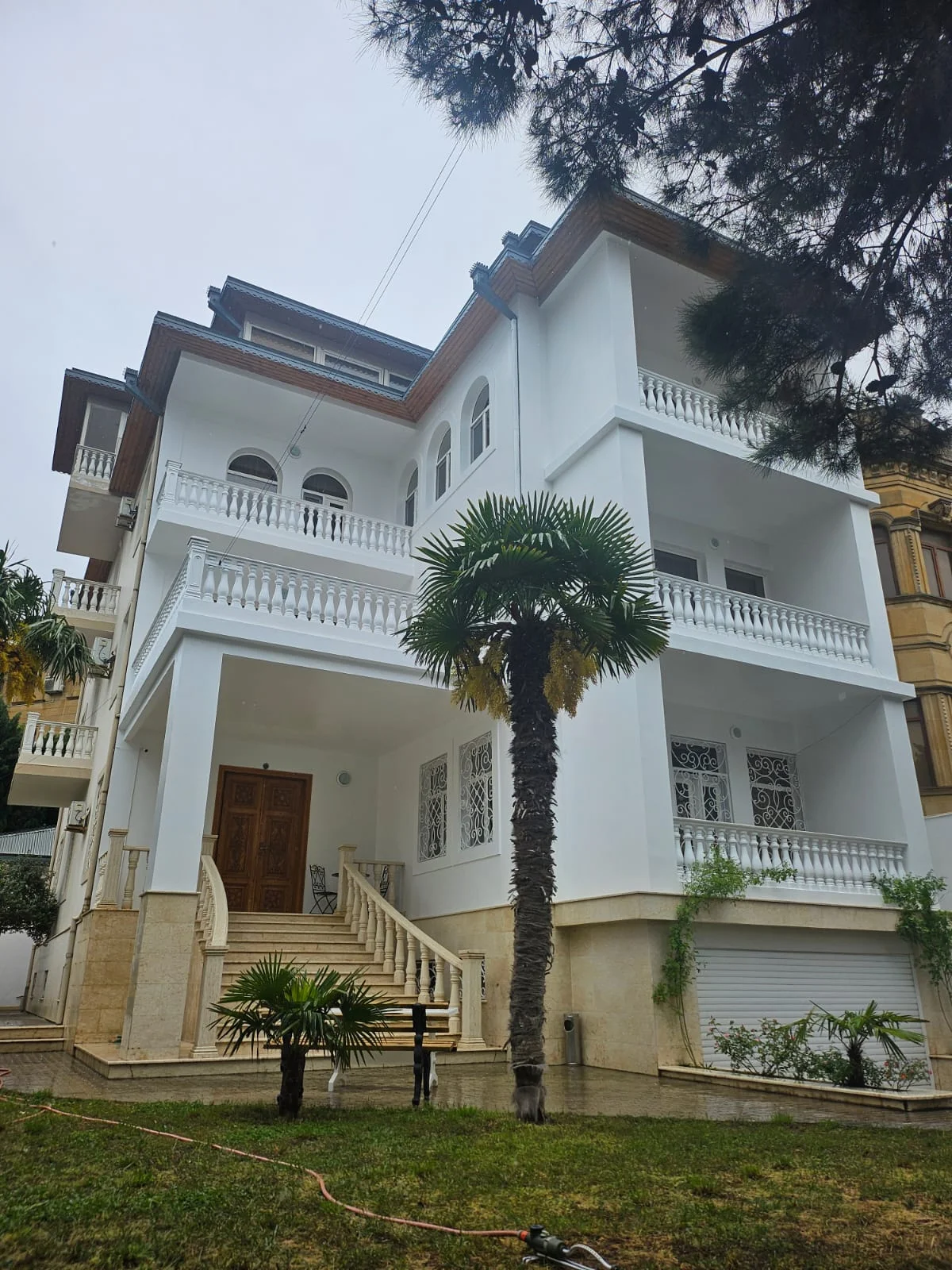 Kirayə 9 otaqlı Həyət evi / Bağ evi 700 m² Nəsimi r.