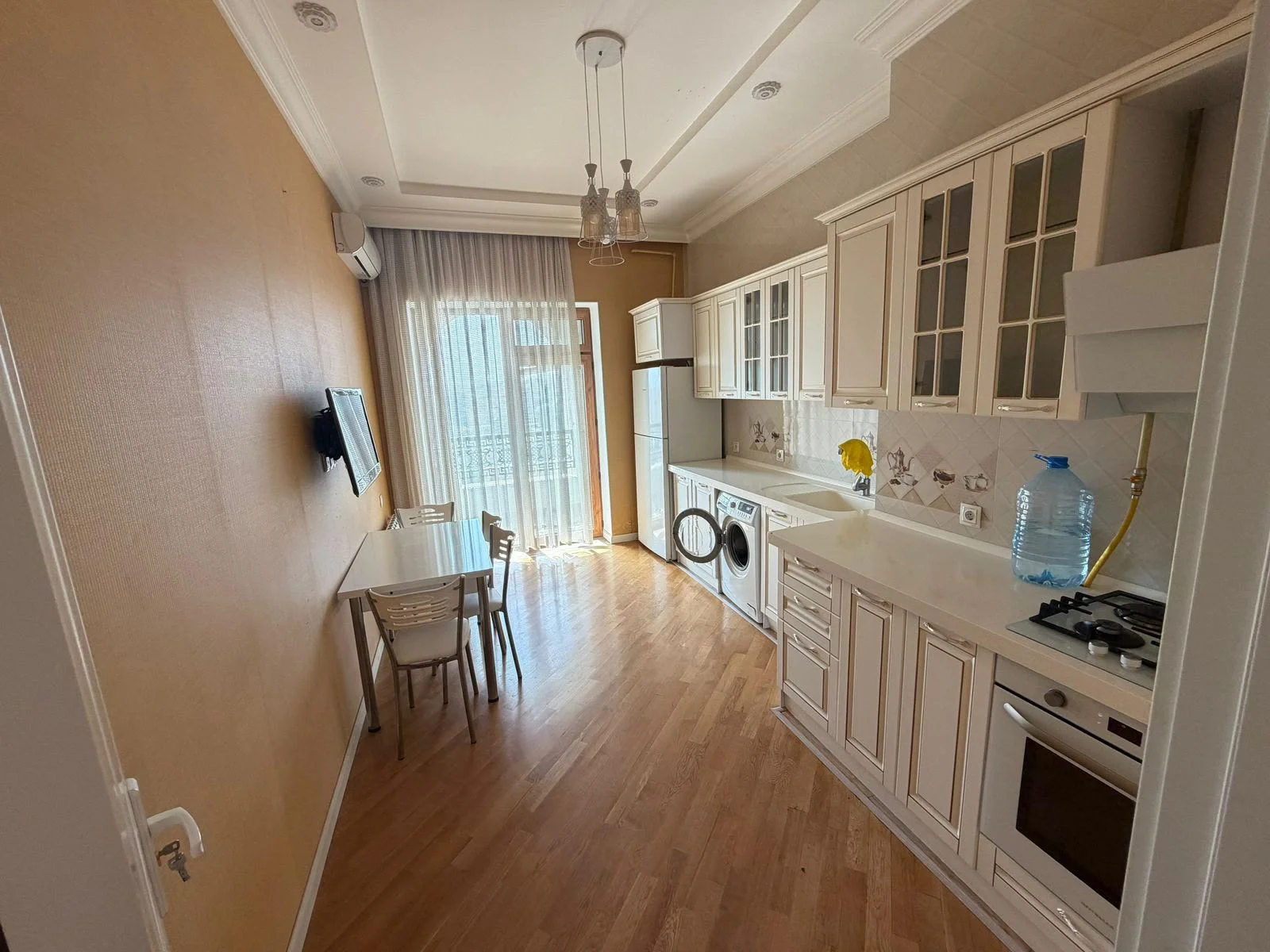 Kirayə 2 otaqlı Mənzil 96 m² Nərimanov r. – şəkil 5