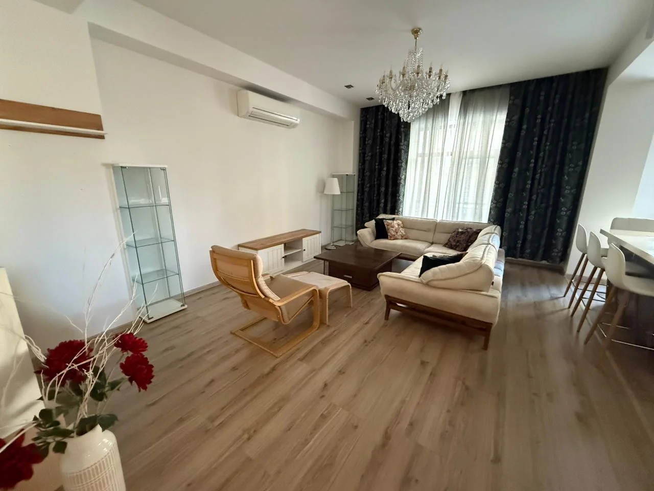 Kirayə 4 otaqlı Mənzil 220 m² Xətai r. Ağ şəhər q. – şəkil 4