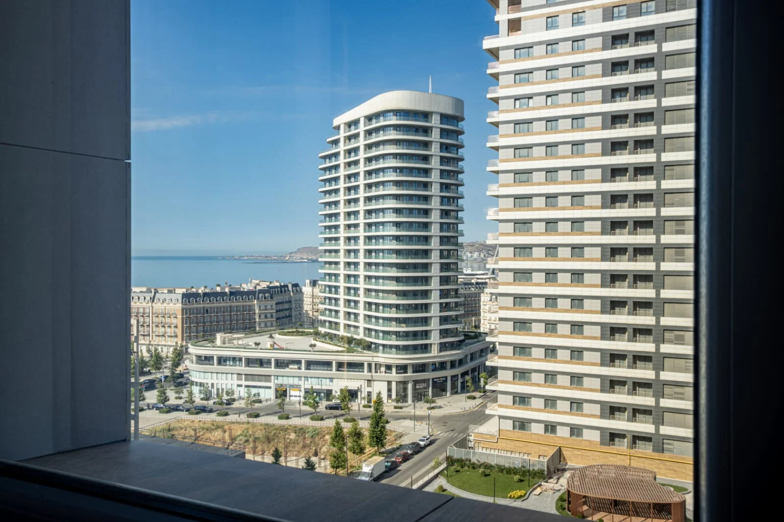 Kirayə 3 otaqlı Mənzil 158 m² Xətai r.
