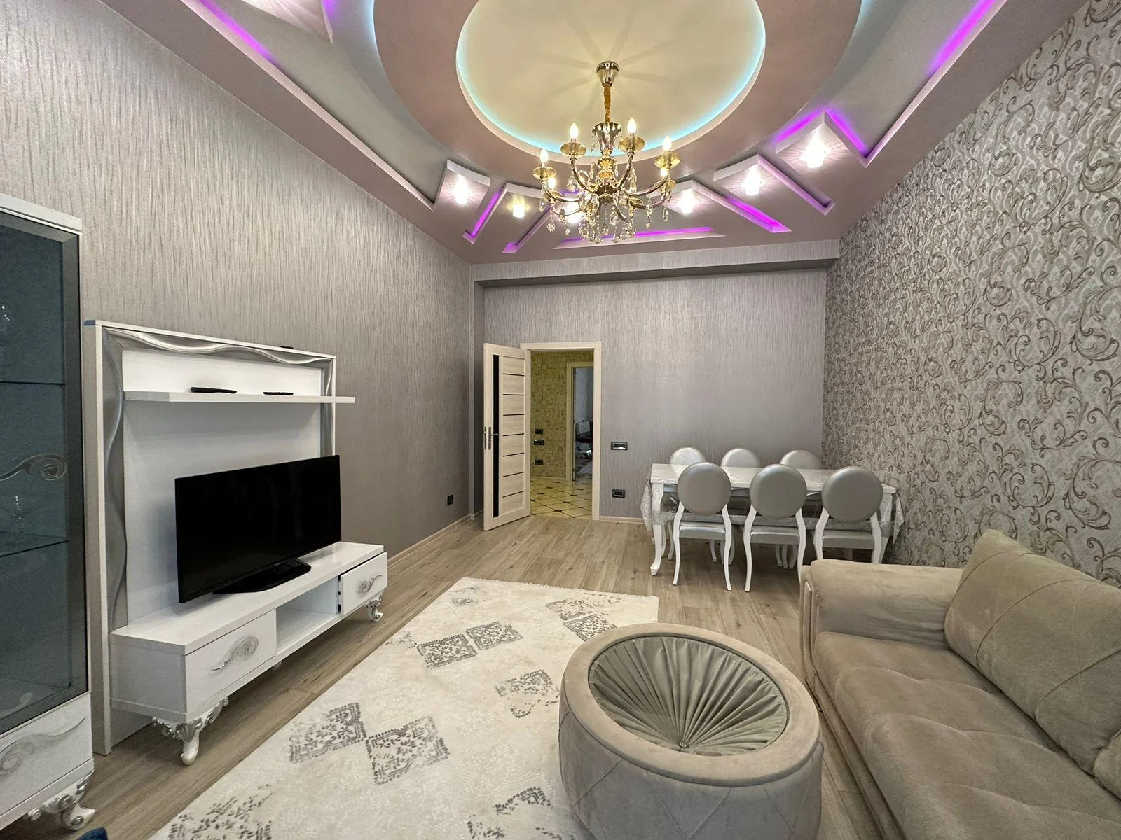 Kirayə 2 otaqlı Mənzil 95 m² Xətai r. Ağ şəhər q. – şəkil 3