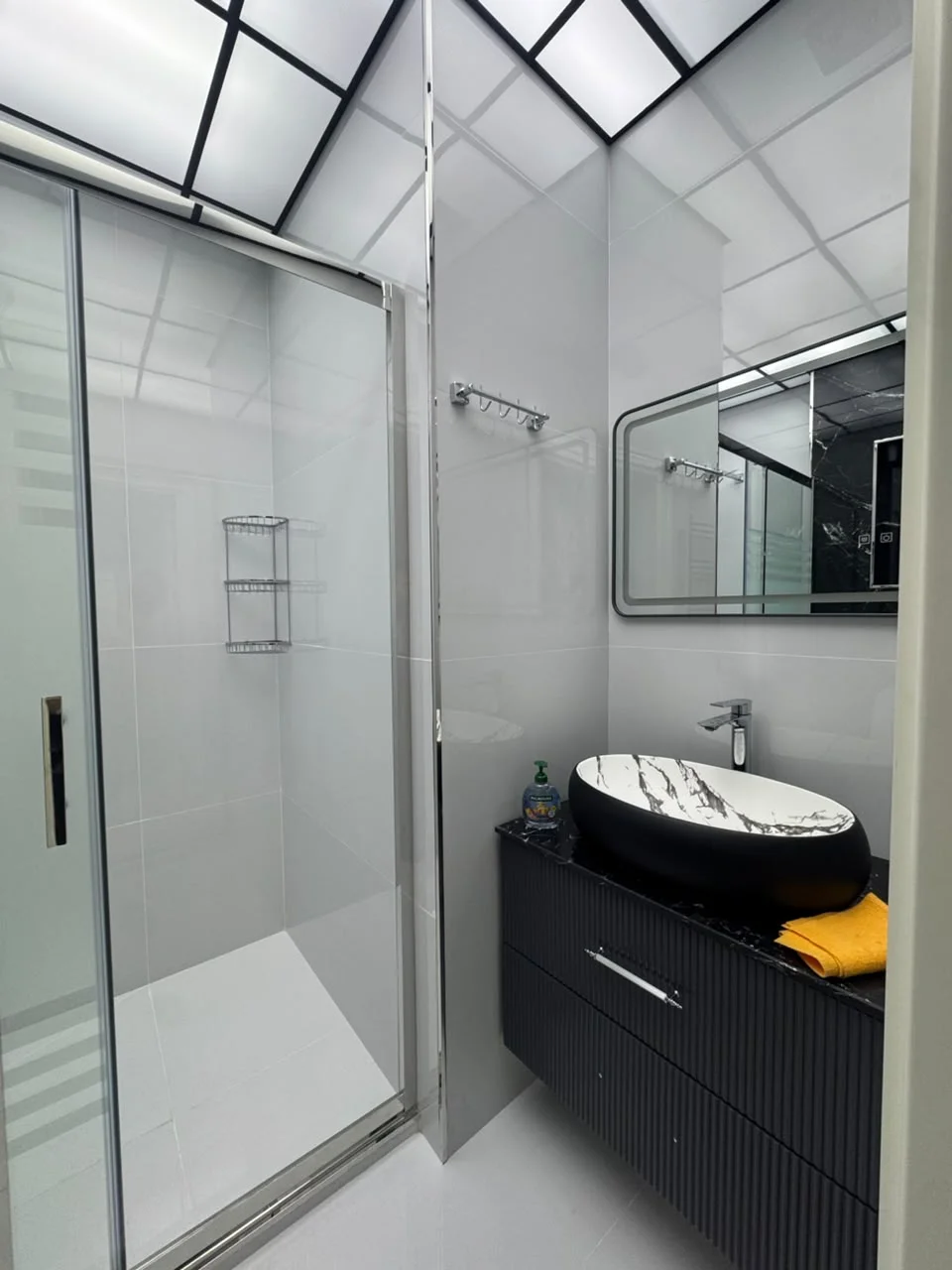Kirayə 3 otaqlı Mənzil 158 m² Xətai r.