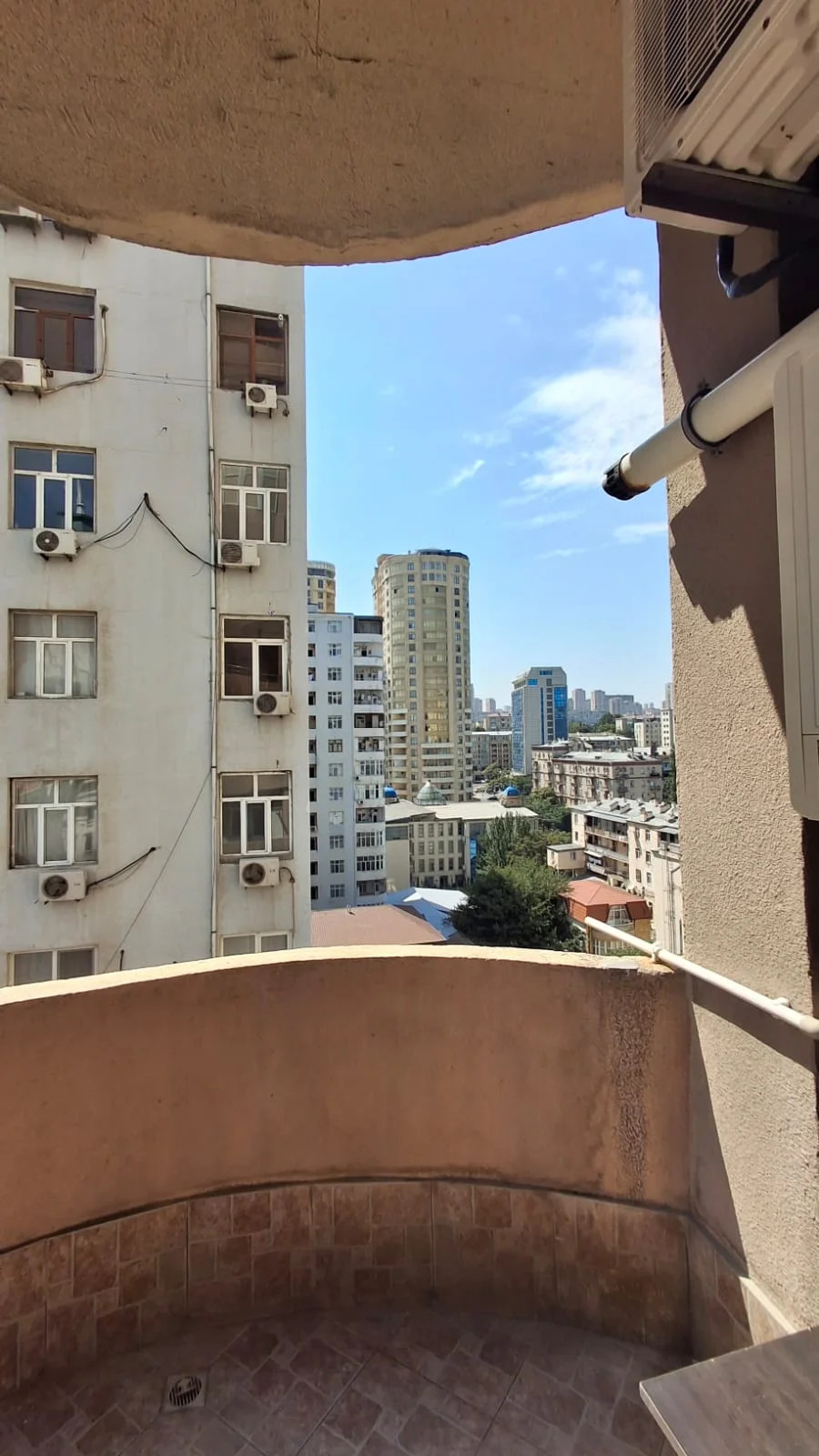 Kirayə 4 otaqlı Mənzil 200 m² Yasamal r. – şəkil 20
