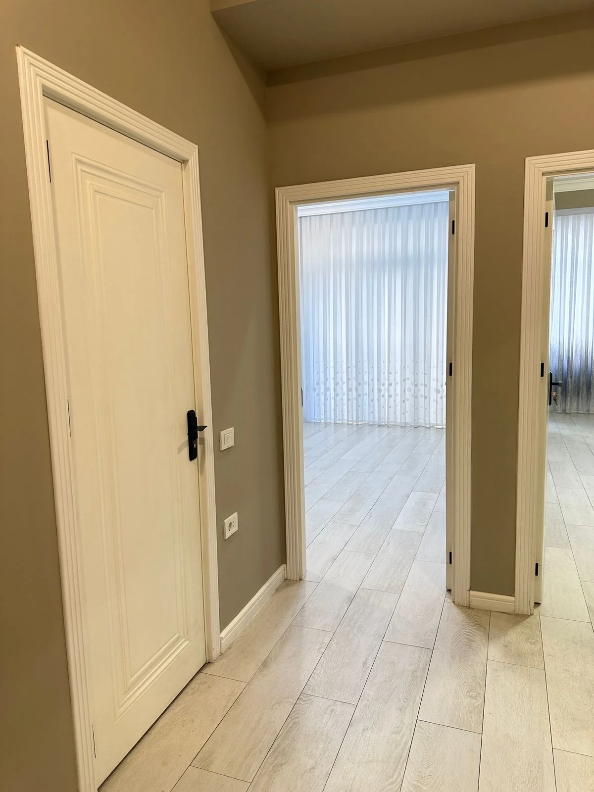 Kirayə 2 otaqlı Mənzil 77 m² Nərimanov r.