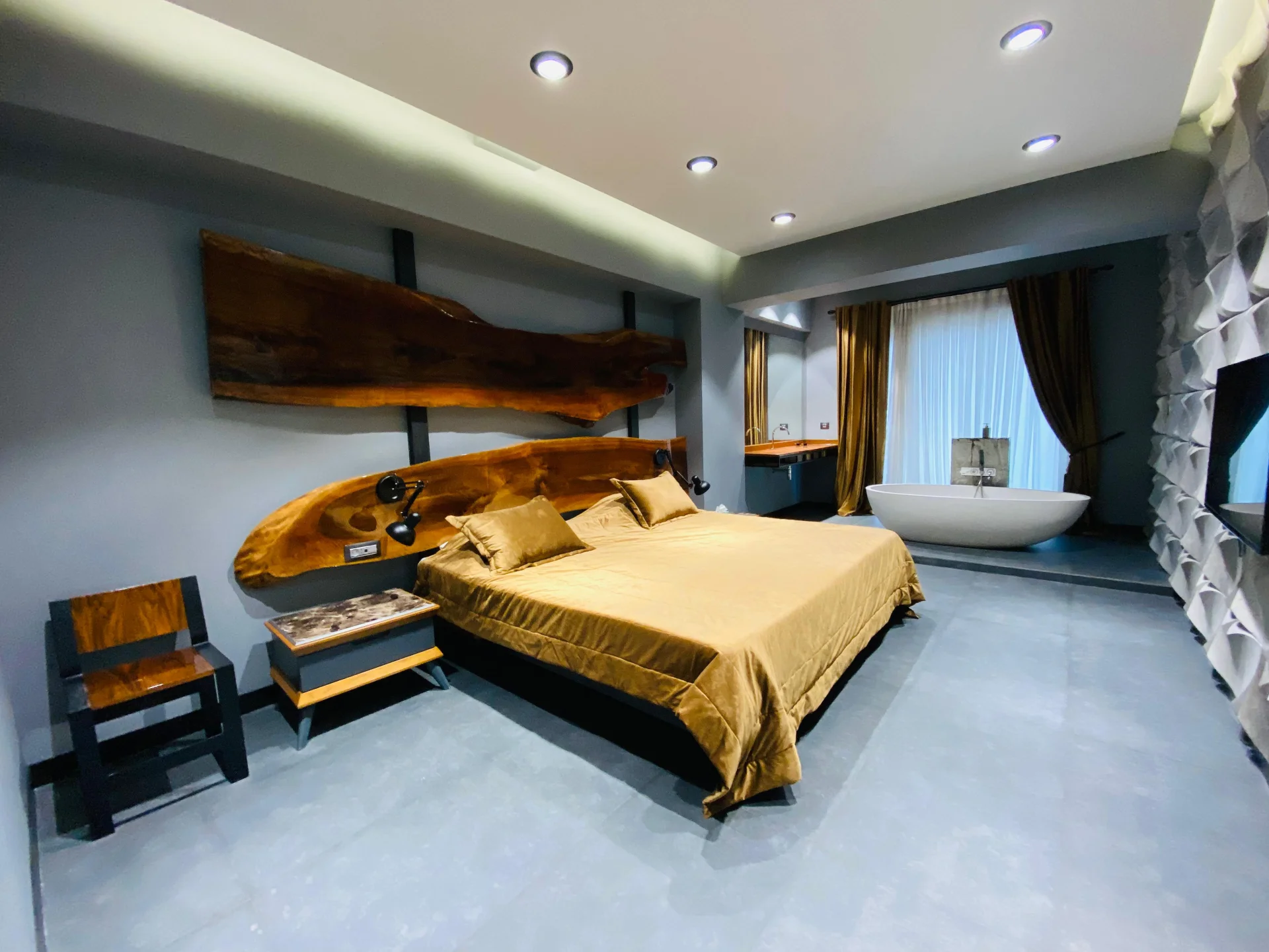 Kirayə 3 otaqlı Mənzil 145 m² Xətai r.