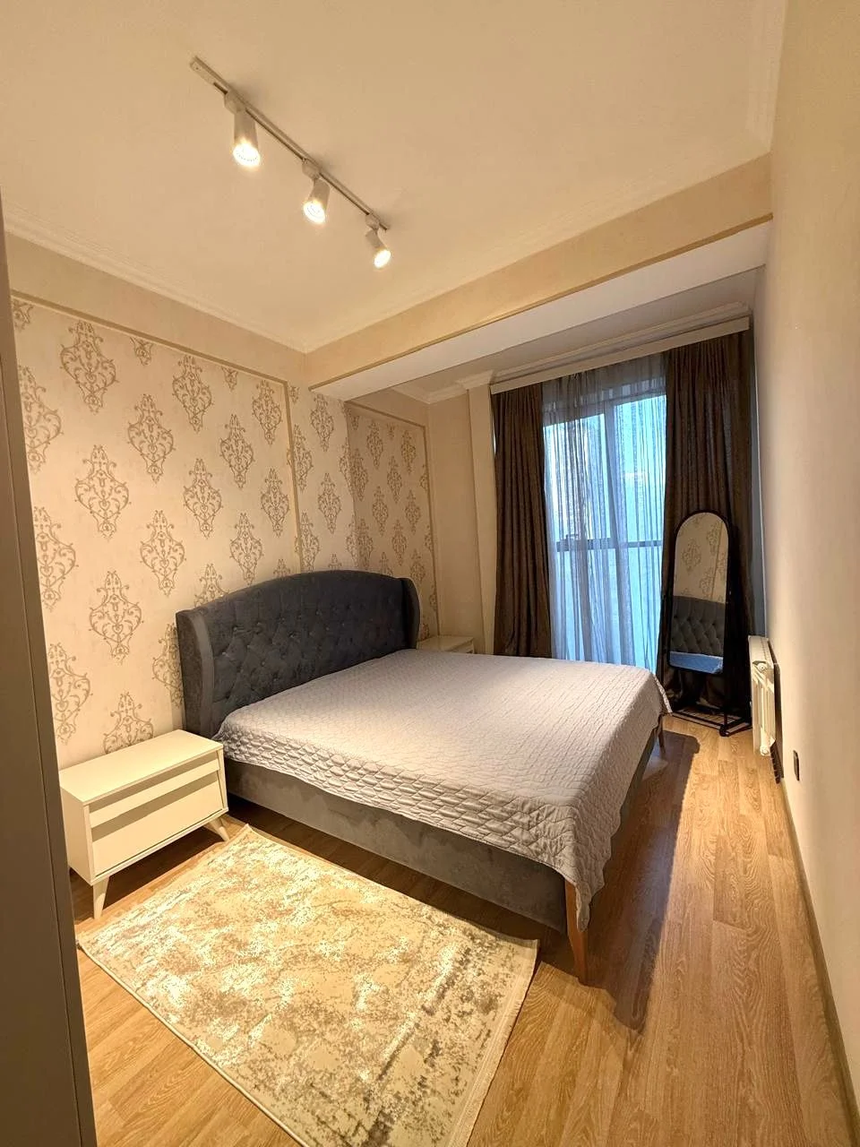 Kirayə 3 otaqlı Mənzil 92 m² Nəsimi r.