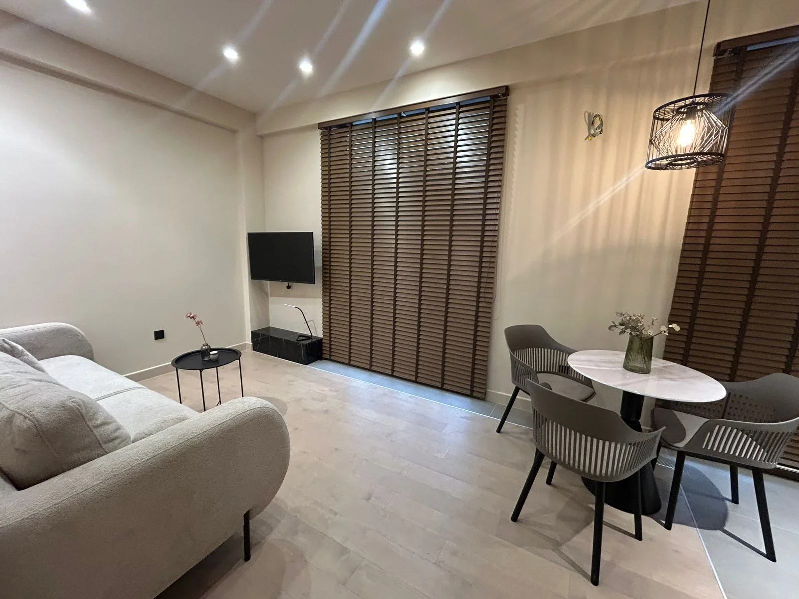 Kirayə 2 otaqlı Mənzil 55 m² Nəsimi r. – şəkil 4