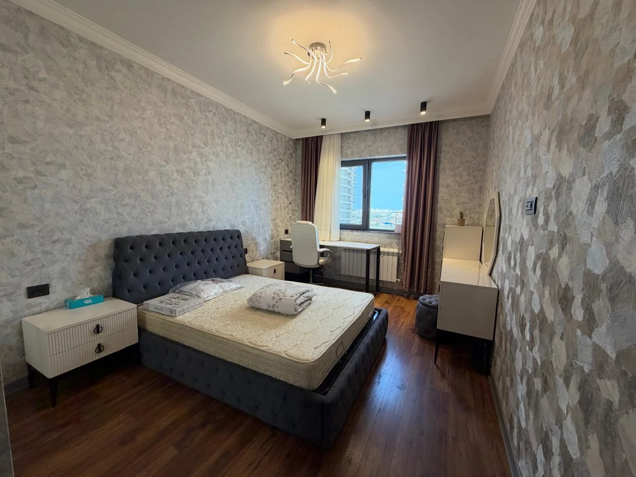 Kirayə 4 otaqlı Mənzil 170 m² Xətai r. Ağ şəhər q. – şəkil 6